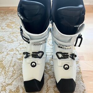 ODR Snow Skis Size 10